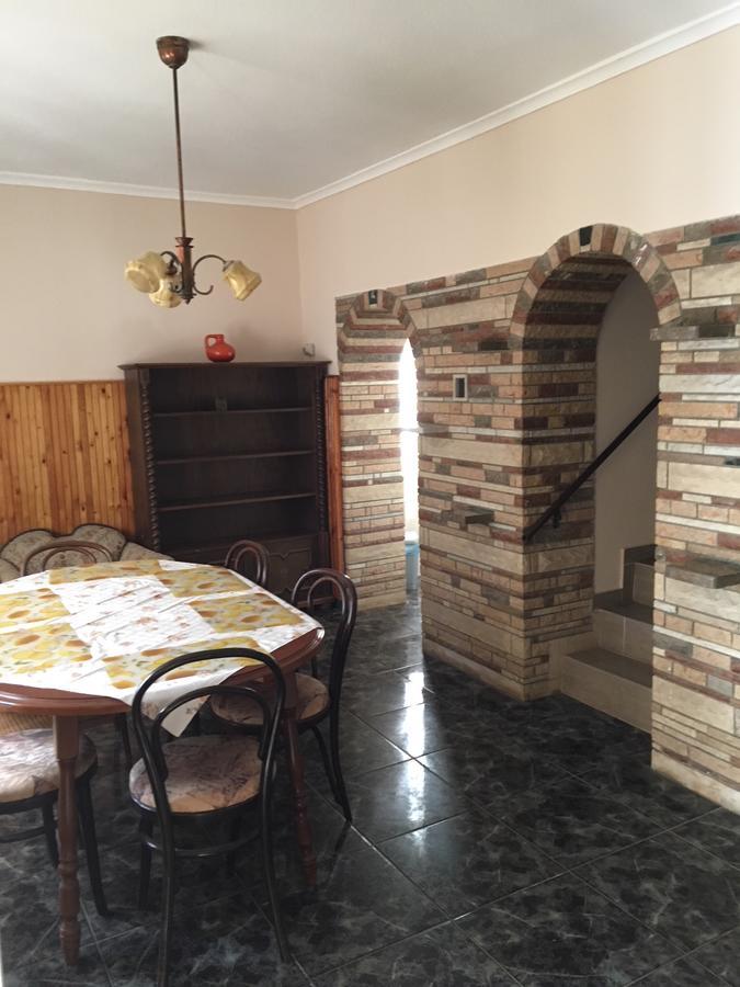 فندق Csini Panzio Drinkbar Gyál المظهر الخارجي الصورة